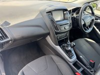 USED 2015 65 FORD FOCUS 1.0T EcoBoost Zetec Hatchback 5dr Petrol Manual Euro 6 (s/s) (125 ps) 1 OWNER -- FULL SERVICE HISTORY -- &pound;20 TAX -- PARKING SENSORS