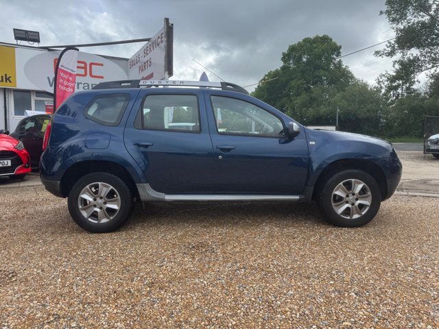 View our DACIA DUSTER