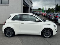 USED 2022 22 FIAT 500E 42kWh Icon Hatchback 3dr Electric Auto (118 ps) ELECTRIC AUTO -- NAV -- CAR PLAY -- CRUISE -- PARKING SENSORS