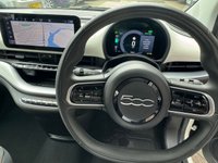 USED 2022 22 FIAT 500E 42kWh Icon Hatchback 3dr Electric Auto (118 ps) ELECTRIC AUTO -- NAV -- CAR PLAY -- CRUISE -- PARKING SENSORS