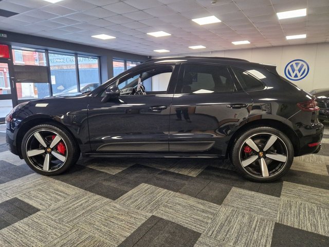 View our PORSCHE MACAN