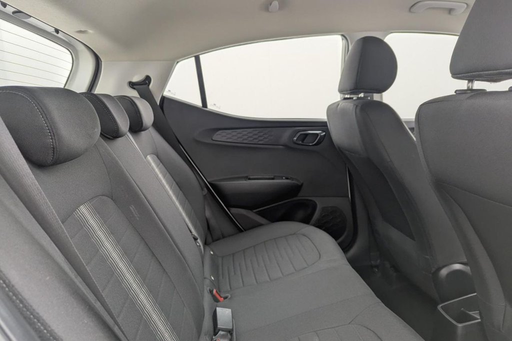 USED 2023 23 HYUNDAI I10 1.0 SE Connect Hatchback 5dr Petrol Manual Euro 6 (s/s) (67 ps) Car Play, Alloys, Camera