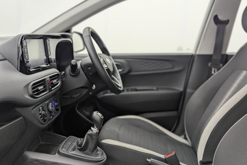 USED 2023 23 HYUNDAI I10 1.0 SE Connect Hatchback 5dr Petrol Manual Euro 6 (s/s) (67 ps) Car Play, Alloys, Camera
