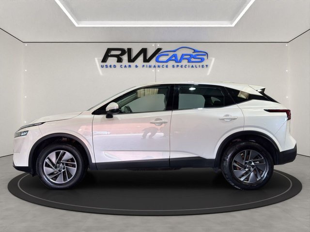View our NISSAN QASHQAI