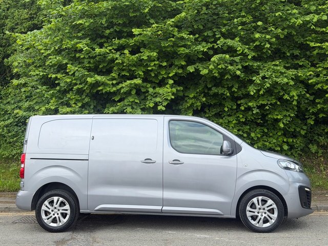 View our VAUXHALL VIVARO