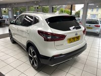 USED 2021 70 NISSAN QASHQAI 1.3 DIG-T N-Motion SUV 5dr Petrol Manual Euro 6 (s/s) (140 ps) STORM WHITE / 3D QUITLED NAPPA LEATHER / PANORAMIC ROOF / TOUCHSCREEN APPLE CARPLAY & ANDROID AUTO / REAR SENSORS / 360 CAMERAS / HEATED SEATS / DAB / CRUISE CONTROL