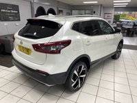 USED 2021 70 NISSAN QASHQAI 1.3 DIG-T N-Motion SUV 5dr Petrol Manual Euro 6 (s/s) (140 ps) STORM WHITE / 3D QUITLED NAPPA LEATHER / PANORAMIC ROOF / TOUCHSCREEN APPLE CARPLAY & ANDROID AUTO / REAR SENSORS / 360 CAMERAS / HEATED SEATS / DAB / CRUISE CONTROL