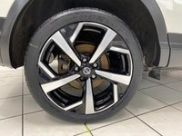 USED 2021 70 NISSAN QASHQAI 1.3 DIG-T N-Motion SUV 5dr Petrol Manual Euro 6 (s/s) (140 ps) STORM WHITE / 3D QUITLED NAPPA LEATHER / PANORAMIC ROOF / TOUCHSCREEN APPLE CARPLAY & ANDROID AUTO / REAR SENSORS / 360 CAMERAS / HEATED SEATS / DAB / CRUISE CONTROL