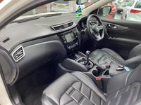 USED 2021 70 NISSAN QASHQAI 1.3 DIG-T N-Motion SUV 5dr Petrol Manual Euro 6 (s/s) (140 ps) STORM WHITE / 3D QUITLED NAPPA LEATHER / PANORAMIC ROOF / TOUCHSCREEN APPLE CARPLAY & ANDROID AUTO / REAR SENSORS / 360 CAMERAS / HEATED SEATS / DAB / CRUISE CONTROL