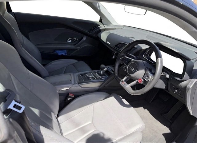 View our AUDI R8