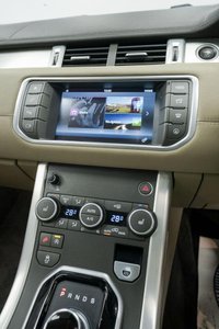 USED 2016 16 LAND ROVER RANGE ROVER EVOQUE 2.0 TD4 SE Auto 4WD Euro 6 (s/s) 5dr Panoramic Roof, Sat Nav