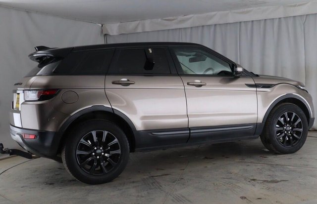 View our LAND ROVER RANGE ROVER EVOQUE