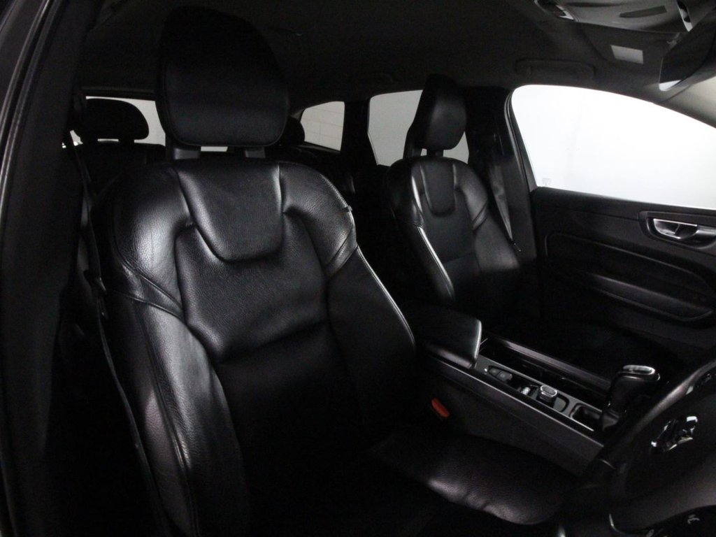 USED 2018 18 VOLVO XC60 2.0 D4 Momentum SUV 5dr Diesel Manual AWD Euro 6 (s/s) (190 ps) 