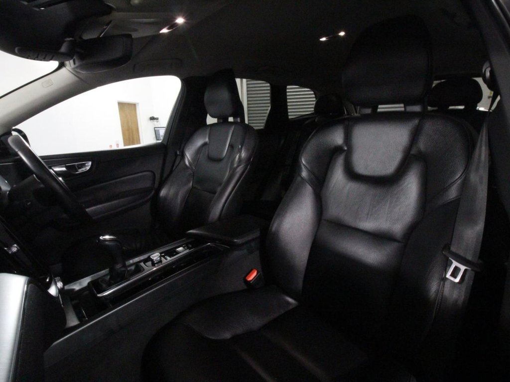 USED 2018 18 VOLVO XC60 2.0 D4 Momentum SUV 5dr Diesel Manual AWD Euro 6 (s/s) (190 ps) 