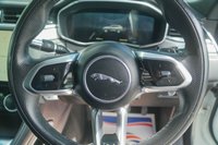 USED 2022 22 JAGUAR F-PACE 2.0 D200 MHEV R-Dynamic S SUV 5dr Diesel Auto AWD Euro 6 (s/s) (204 ps) 