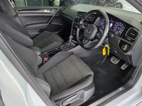 USED 2019 19 VOLKSWAGEN GOLF 2.0 TSI R Hatchback 5dr Petrol DSG 4Motion Euro 6 (s/s) (300 ps) 