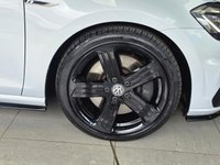 USED 2019 19 VOLKSWAGEN GOLF 2.0 TSI R Hatchback 5dr Petrol DSG 4Motion Euro 6 (s/s) (300 ps) 