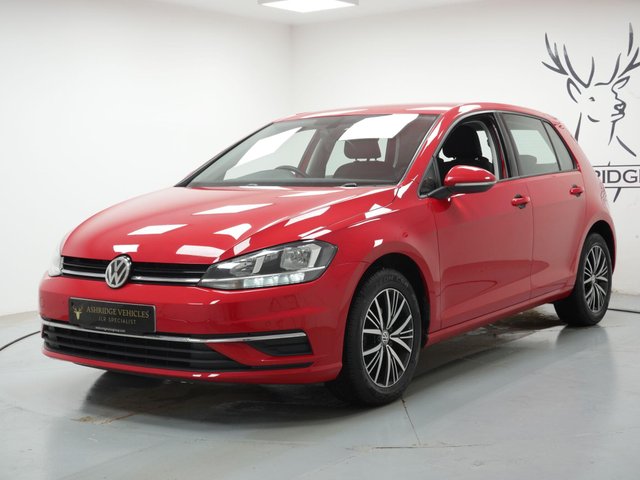 View our VOLKSWAGEN GOLF