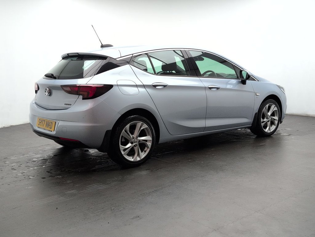 Used 2017 17 VAUXHALL ASTRA 1.4 Astra SRi T 5dr CLICK+COLLECT / HOME DELIVERY