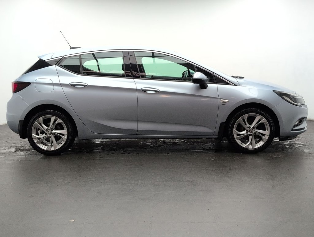 Used 2017 17 VAUXHALL ASTRA 1.4 Astra SRi T 5dr CLICK+COLLECT / HOME DELIVERY