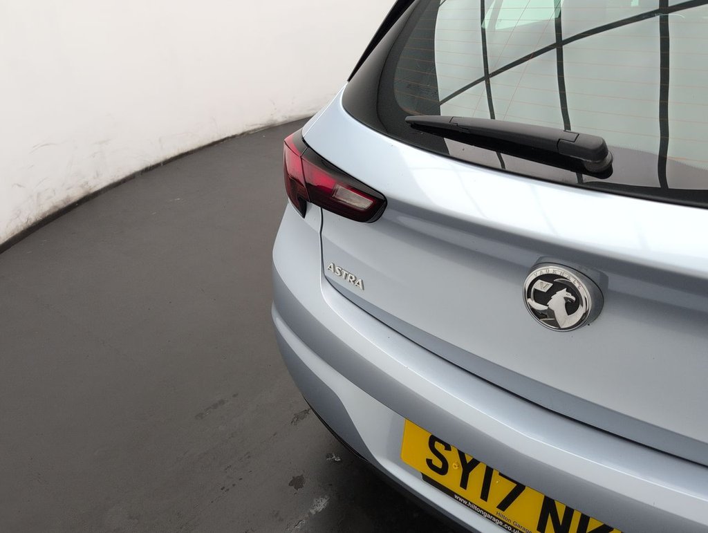 Used 2017 17 VAUXHALL ASTRA 1.4 Astra SRi T 5dr CLICK+COLLECT / HOME DELIVERY