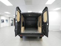 USED 2022 72 RENAULT TRAFIC SL28 2.0 BLUEDCI 130 BHP SWB BUSINESS PLUS + AIR CON | CARPLAY | SENSORS | 3 SEATS