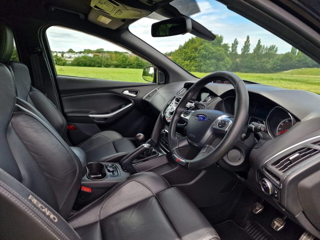 USED 2014 14 FORD FOCUS 2.0T EcoBoost ST-3 Hatchback 5dr Petrol Manual Euro 5 (s/s) (250 ps) FINANCE AVAILABLE