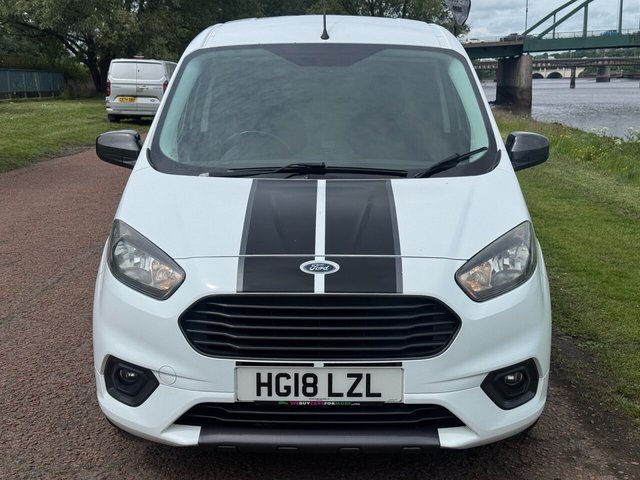 View our FORD TRANSIT COURIER