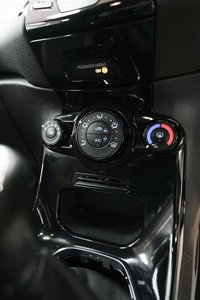 USED 2015 65 FORD FIESTA 1.5 TDCi Zetec S Euro 6 3dr Full 9 Stamp Service History