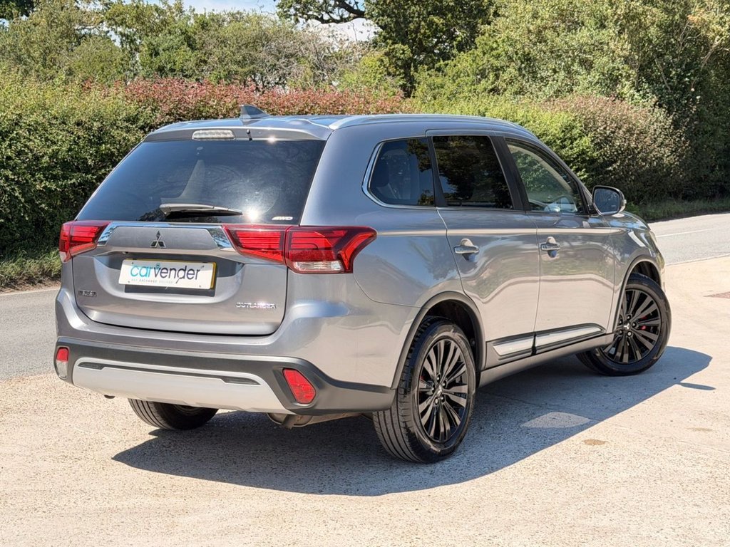 USED 2019 19 MITSUBISHI OUTLANDER 2.0 MIVEC 4 SUV 5dr Petrol CVT 4WD Euro 6 (s/s) (150 ps) 8 Services|Heated Seats|360 View Camera|
