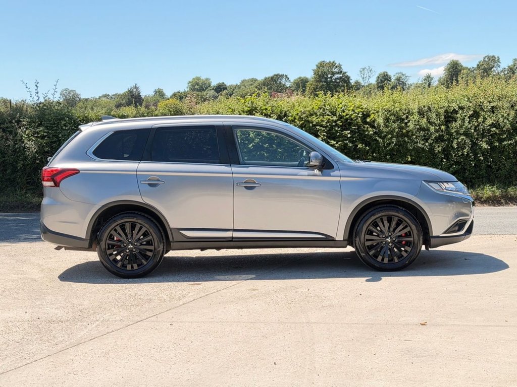 USED 2019 19 MITSUBISHI OUTLANDER 2.0 MIVEC 4 SUV 5dr Petrol CVT 4WD Euro 6 (s/s) (150 ps) 8 Services|Heated Seats|360 View Camera|