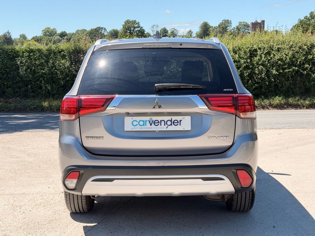 USED 2019 19 MITSUBISHI OUTLANDER 2.0 MIVEC 4 SUV 5dr Petrol CVT 4WD Euro 6 (s/s) (150 ps) 8 Services|Heated Seats|360 View Camera|
