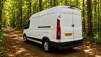 USED 2022 71 MAXUS DELIVER 9 2.0 D20 LUX Panel Van 5dr Diesel Manual FWD L3 H2 Euro 6 (s/s) (163 ps) TOUCHSCREEN/CRUISE/BLUETOOTH/EURO 6