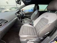 USED 2017 67 VOLKSWAGEN GOLF 2.0 TDI R-Line Hatchback 5dr Diesel DSG Euro 6 (s/s) (150 ps) * MOT APRIL 2027 - SERVICE HISTORY INC T/BELT - ALLOYS *
