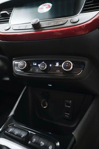 USED 2021 21 VAUXHALL CROSSLAND 1.2 Turbo SRi Nav Euro 6 (s/s) 5dr Sat Nav, Black Leather