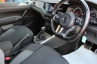 USED 2020 70 VOLKSWAGEN POLO 1.0 TSI R-Line Hatchback 5dr Petrol DSG Euro 6 (s/s) (110 ps) - EURO 6 - ULEZ, APPLE/ANDROID CARPLAY, P/SENSORS, 17" ALLOYS, DAB & BLUETOOTH