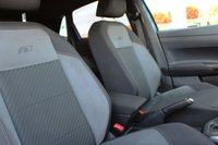 USED 2020 70 VOLKSWAGEN POLO 1.0 TSI R-Line Hatchback 5dr Petrol DSG Euro 6 (s/s) (110 ps) - EURO 6 - ULEZ, APPLE/ANDROID CARPLAY, P/SENSORS, 17" ALLOYS, DAB & BLUETOOTH