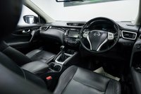 USED 2014 14 NISSAN QASHQAI 1.5 dCi Tekna 2WD Euro 5 (s/s) 5dr Panoramic Roof, Black Leather