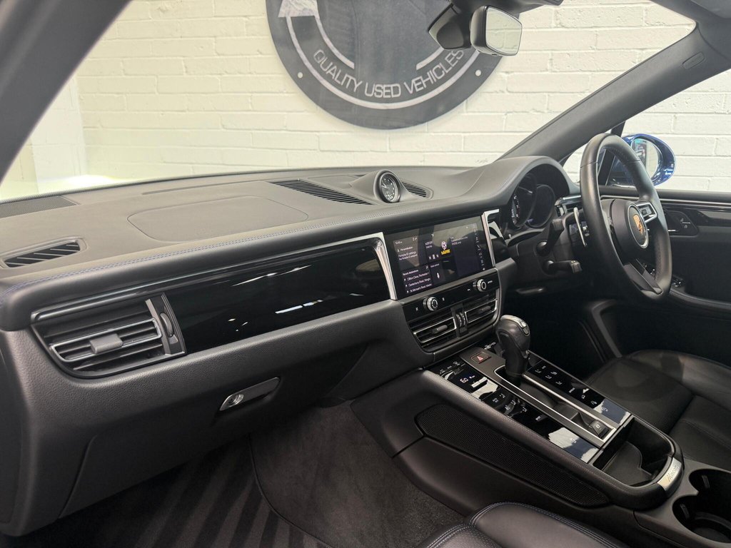 USED 2022 72 PORSCHE MACAN 2.0T PDK 4WD Euro 6 (s/s) 5dr BIG SPEC|LOW MILES