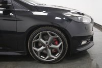 USED 2015 15 FORD FOCUS 2.0 TDCi ST-3 Euro 6 (s/s) 5dr 7 Stamp Service History