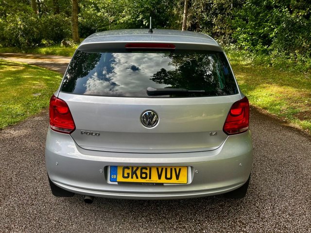 2011 61 Volkswagen Polo 1.4 Match Hatchback 5dr Petrol Manual Euro 5 (85 ps)ONLY 60,500 MILES WITH X10 VW DEALER/SPECIALIST SERVICE STAMPS\\AIR-CON//ALLOYS//REMOTE LOCKING//X4 AIR-BAGS//BLUETOOTH//WELL LOOKED AFTER AND JUST SERVICED AND MOT'D BY US