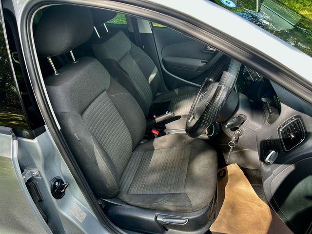 View our VOLKSWAGEN POLO