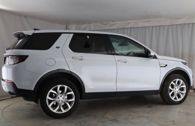 View our LAND ROVER DISCOVERY SPORT