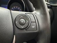 USED 2016 16 TOYOTA AURIS 1.8 VVT-h Design Hatchback 5dr Petrol Hybrid CVT Euro 6 (s/s) (136 ps) 