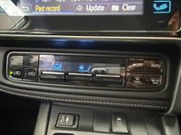 USED 2016 16 TOYOTA AURIS 1.8 VVT-h Design Hatchback 5dr Petrol Hybrid CVT Euro 6 (s/s) (136 ps) 
