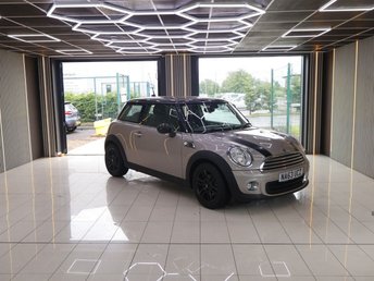 2013 MINI HATCH
