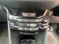 USED 2015 15 PEUGEOT 2008 1.2 PureTech Allure Euro 6 5dr CHEAP TAX|CLUTCH