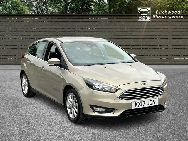 2017 17 FORD FOCUS 1.0T EcoBoost Titanium Hatchback 5dr Petrol Manual Euro 6 (s/s) (125 ps) SAT NAV & PARKING SENSORS