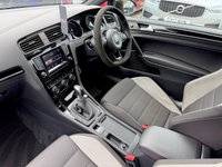 USED 2015 15 VOLKSWAGEN GOLF 2.0 TSI BlueMotion Tech R Hatchback 3dr Petrol DSG 4Motion Euro 6 (s/s) (300 ps) 
