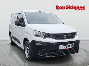 2023 PEUGEOT PARTNER}
